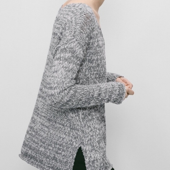 Aritzia Talula Azurlee Sweater - Picture 4 of 8
